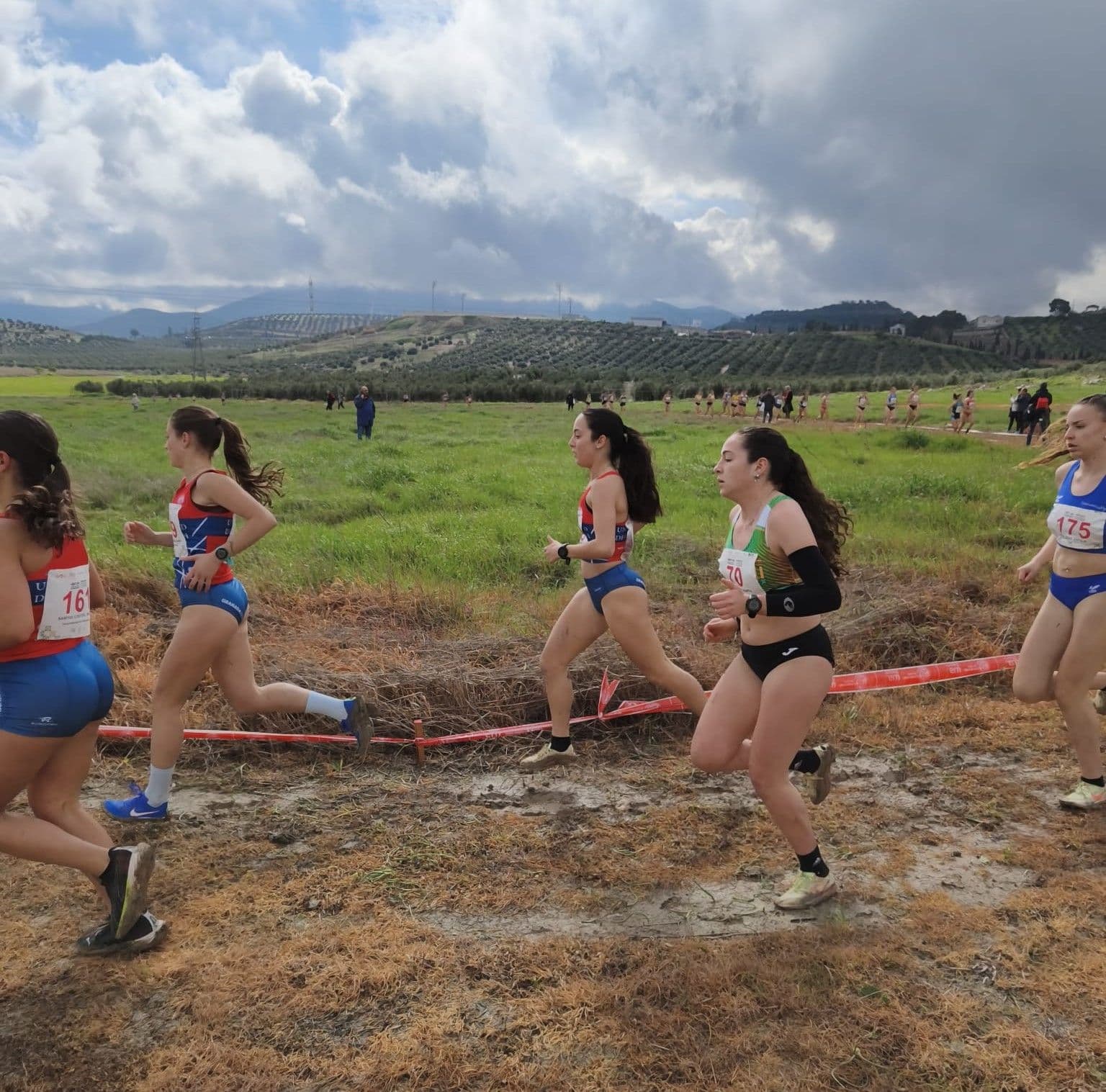 La UEx arranca los Campeonatos de España Universitarios con una notable actuación en campo a través