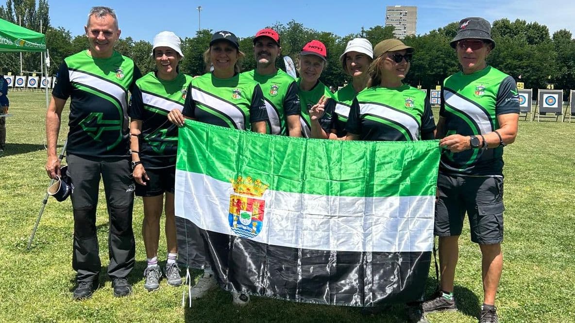 Expedición extremeña en el Campeonato de España de Veteranos de tiro con arco