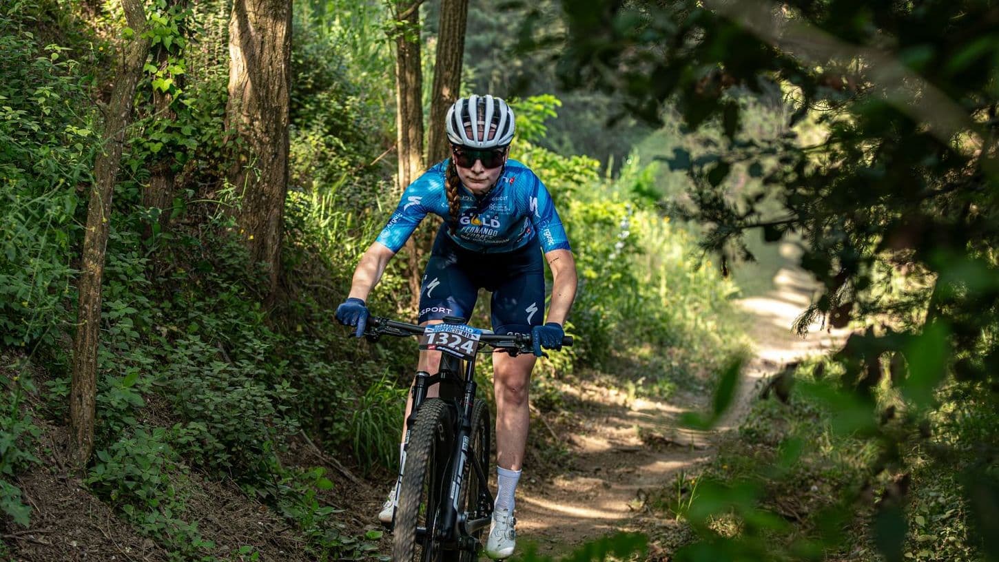 El Kazajoz extremeño sigue brillando con podios y victorias en el XCO nacional