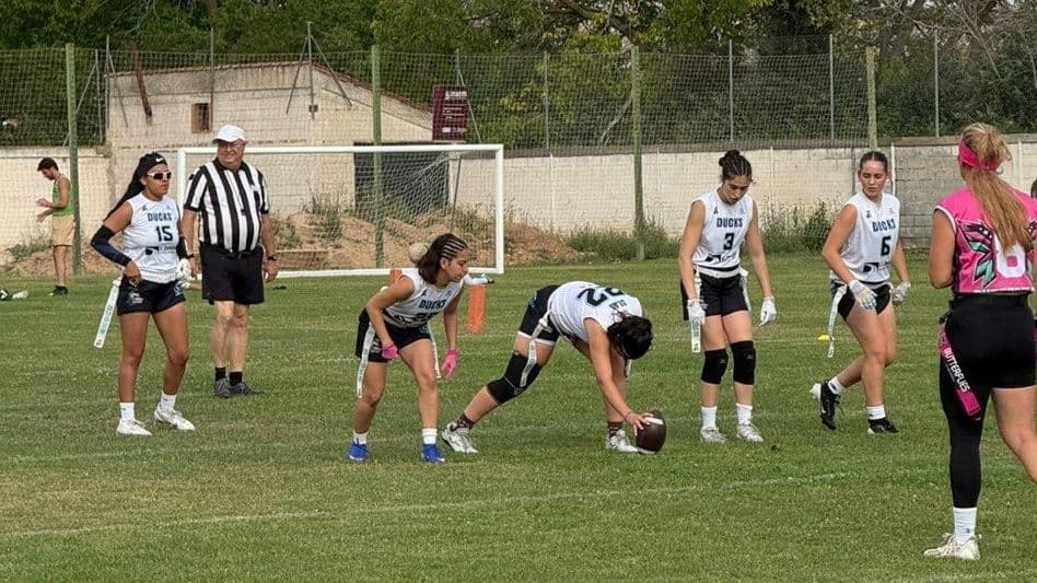 Plasencia Ducks firma un noveno puesto histórico y acaba quinto en categoría femenina en la Spanish Flag Bowl