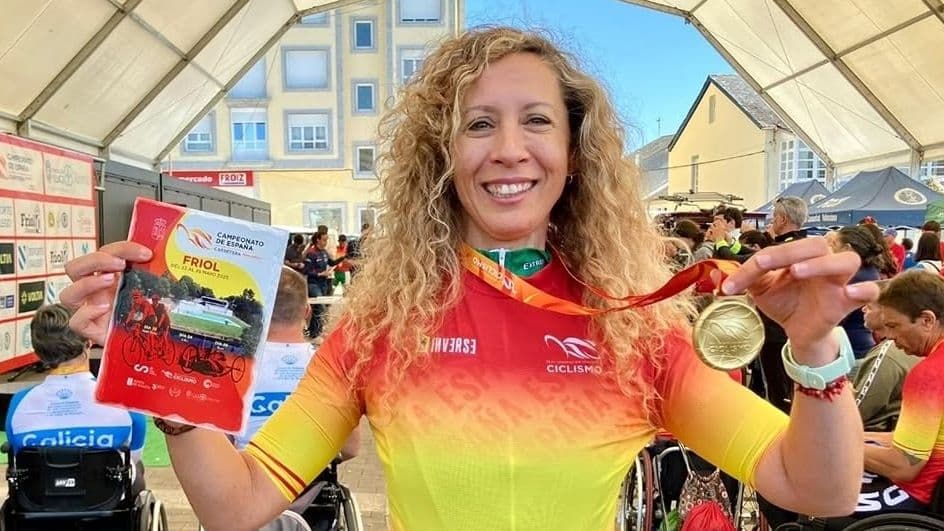 Ribera del Fresno arropa a Maribel Toro antes de su debut con España en el Europeo de ciclismo paralímpico