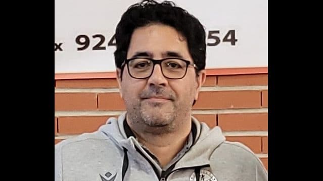 El Voleibol Arroyo confía en Óscar Pulido para su temporada en Primera Nacional
