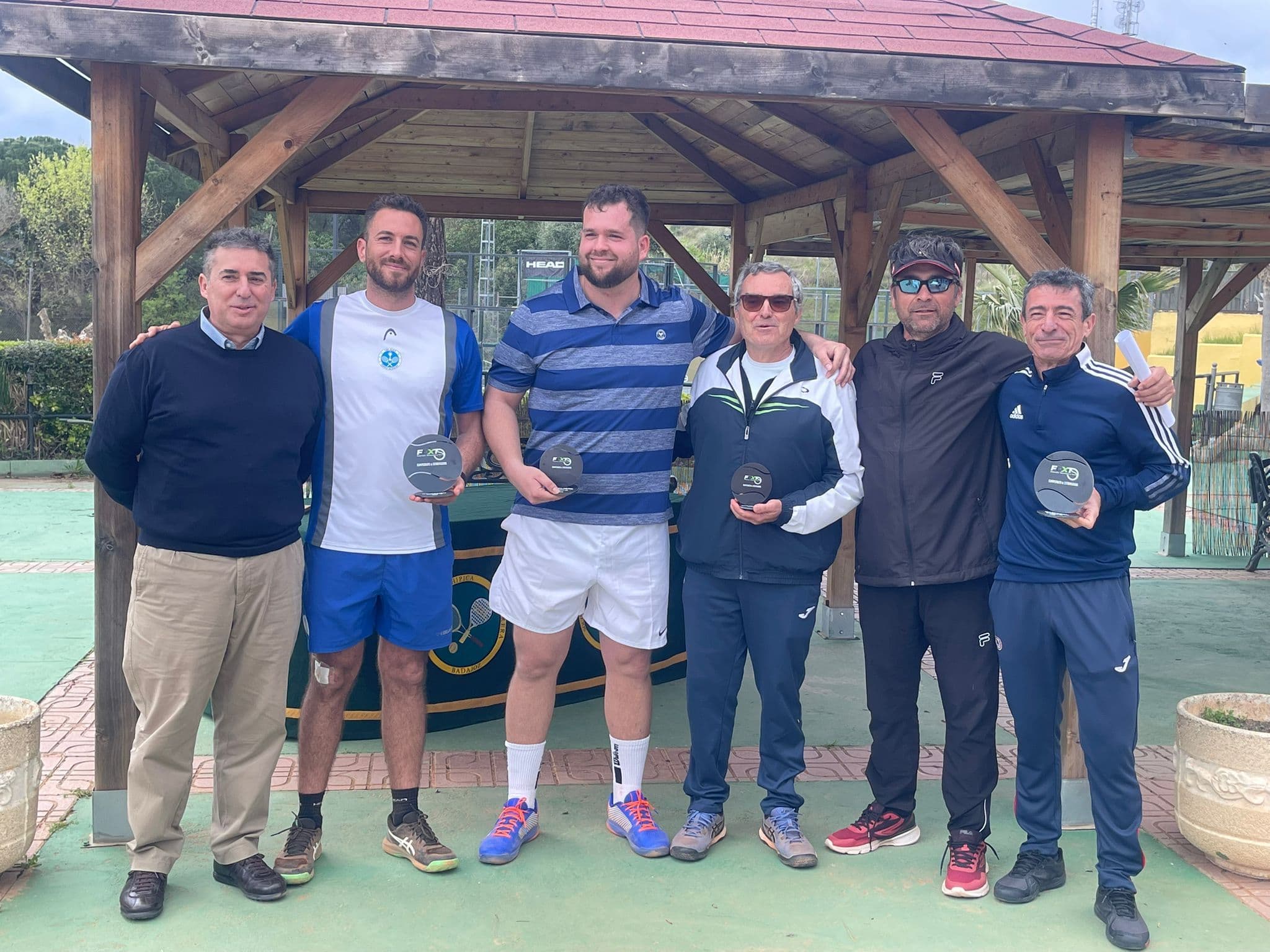 Entrega de premios en los Campeonatos de Extremadura de Veteranos 2026