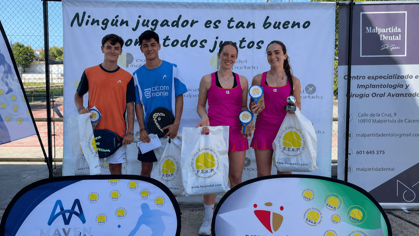 Ganadores de la prueba de pádel disputada en Malpartida de Cáceres.