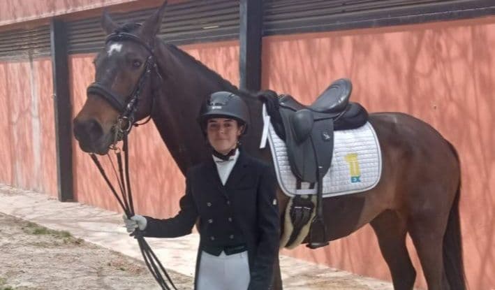 Lourdes Rodríguez y Pretty Rose tras su medalla de bronce en el Nacional Universitario de Hípica