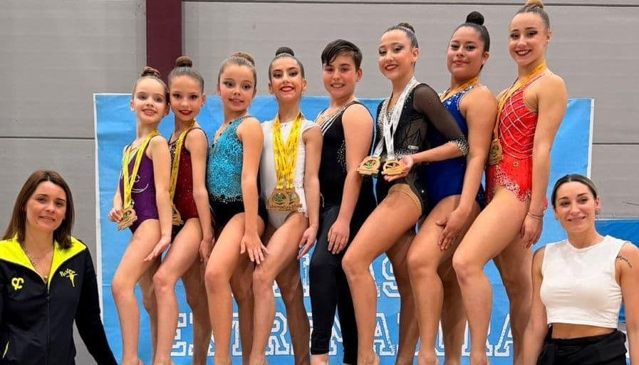 Gimnastas del Club Nashira en la competición Judex Zonal de Almendralejo