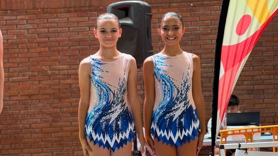 Gimnastas del Club Con Punteras con sus medallas en Don Benito