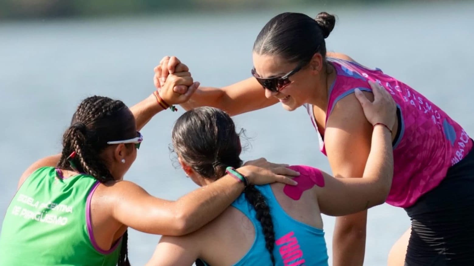 El piragüismo extremeño vuelve de Zamora con medallas y billetes para Europa y el Mundial