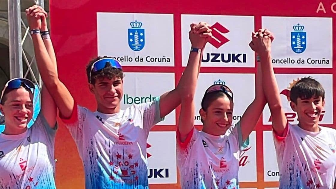 Tribarros Villafranca celebra la plata nacional en relevos mixtos