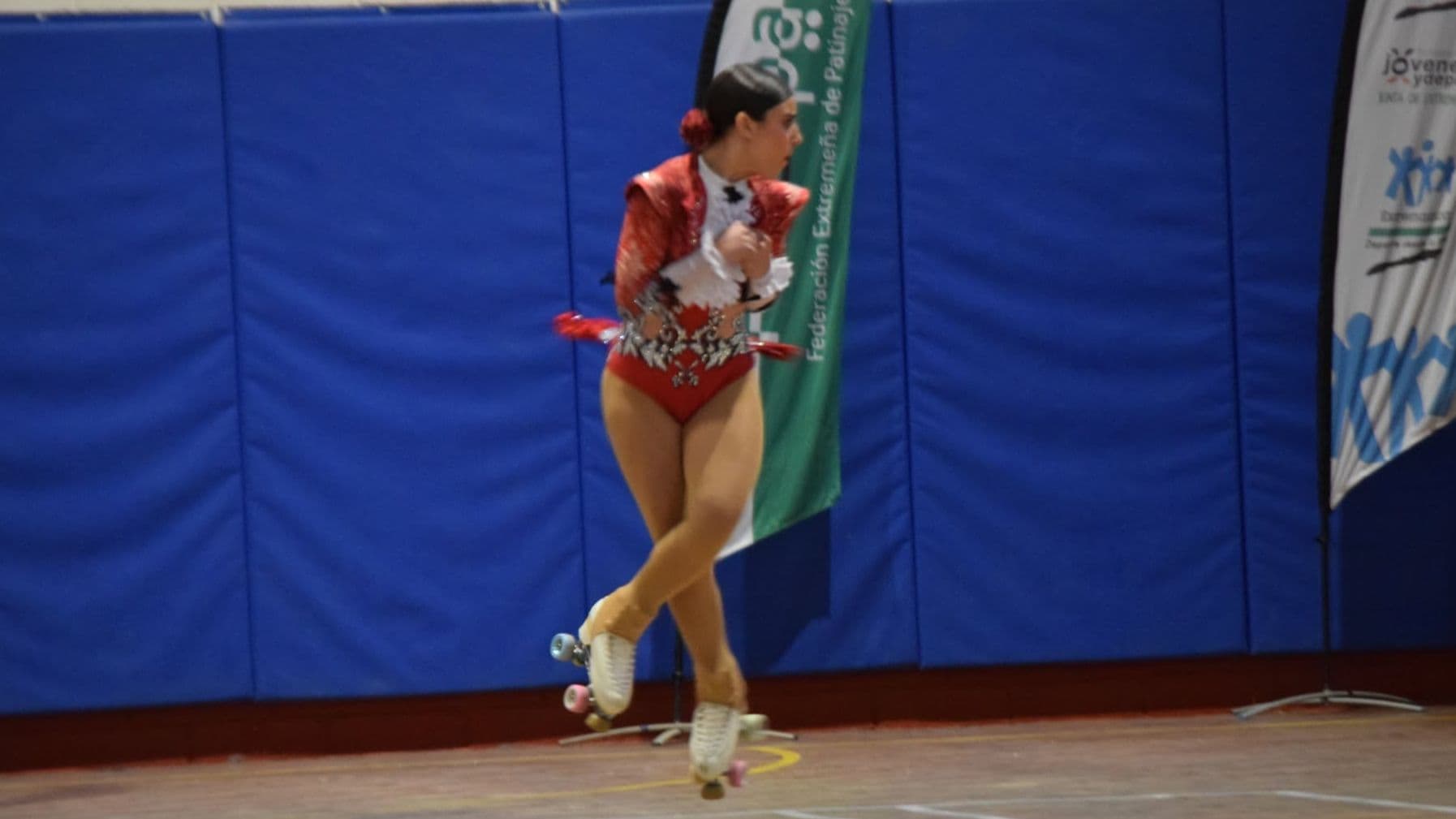 Isabel Robles compite entre las mejores de España en el Nacional de patinaje artístico