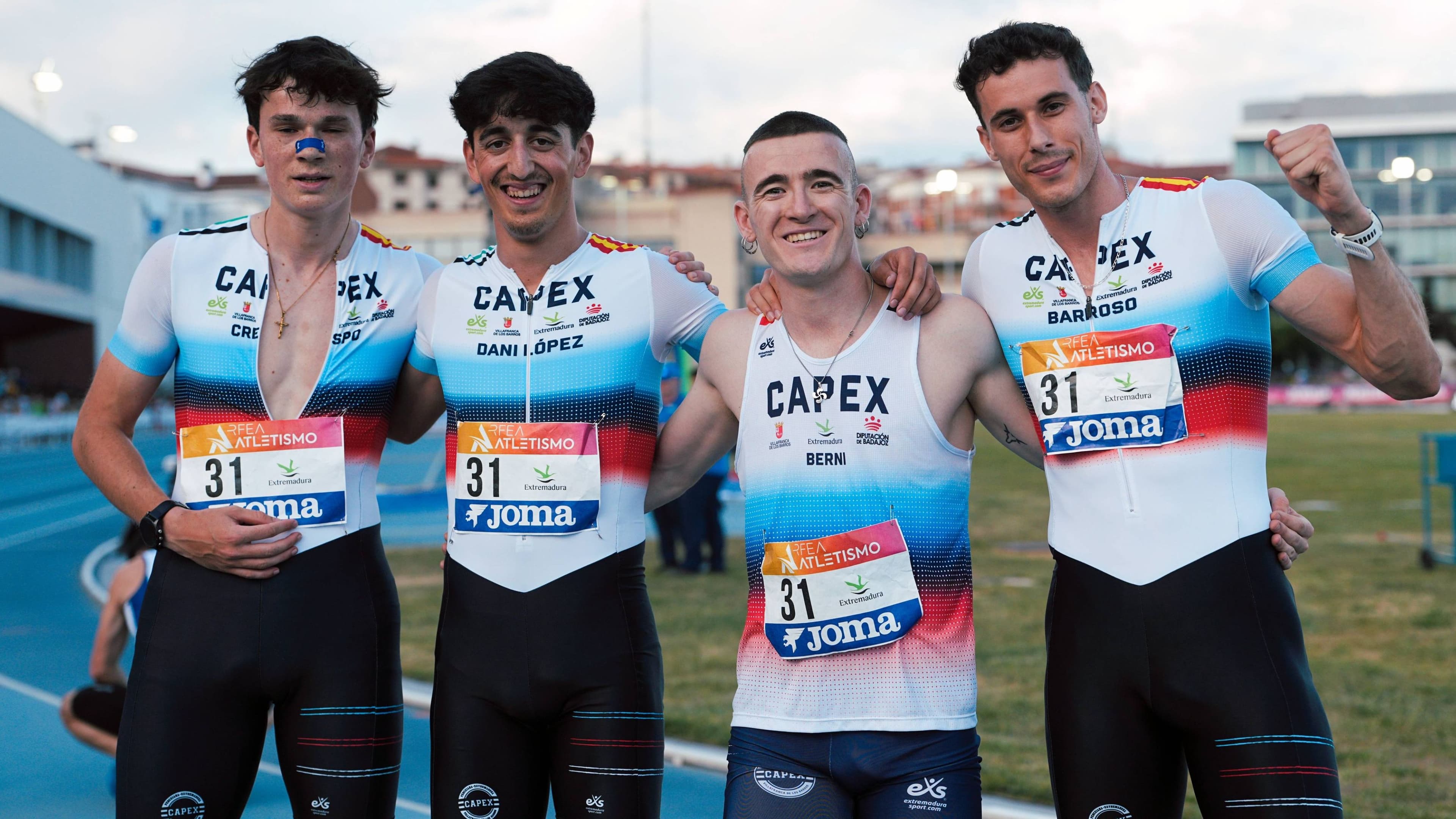 Relevo 4x400 del CAPEX tras ganar en la final de División de Honor