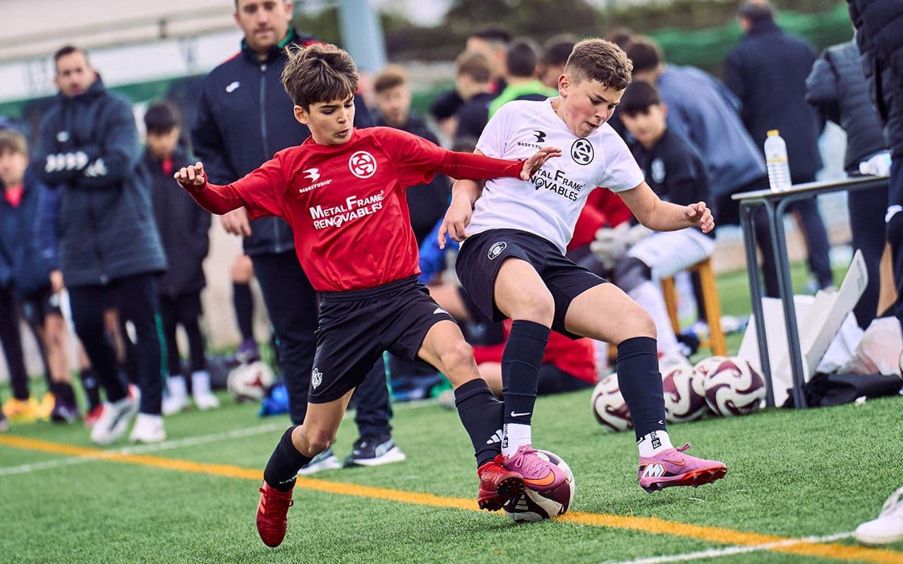 Un centenar de jugadores participan en la Copa Metal Frame de la Federación Extremeña de Fútbol