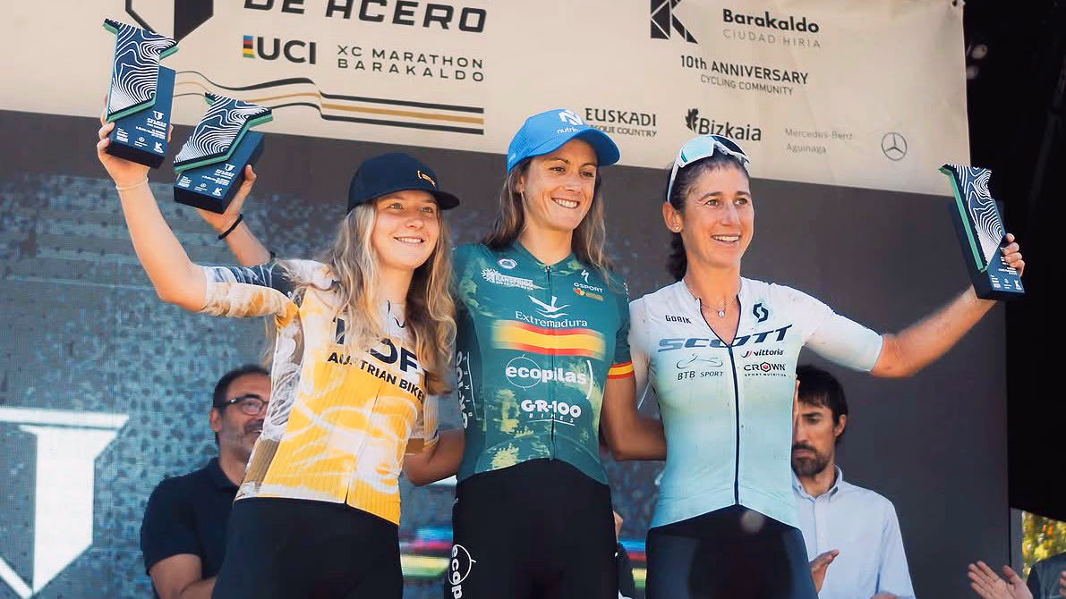 Podio femenino de la Pulmón de Acero MTB 2026