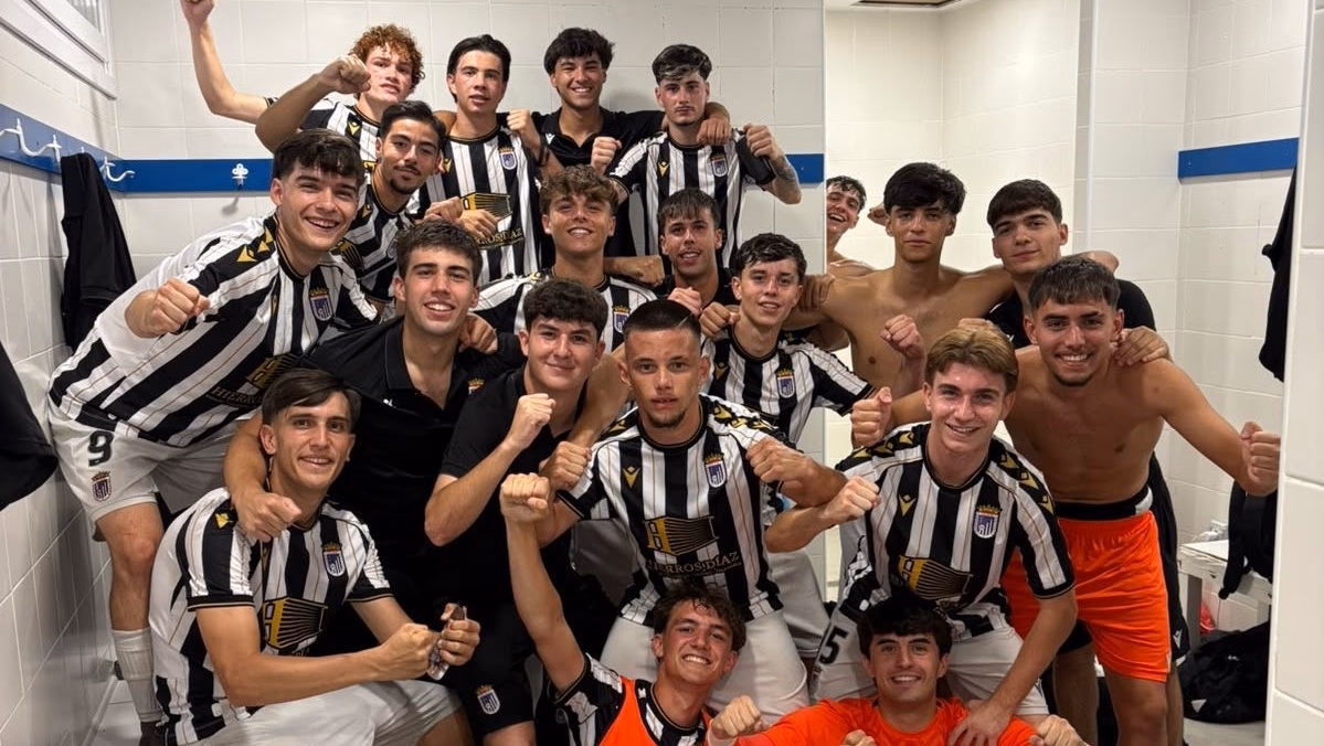Felicidad de los jugadores del CD Badajoz