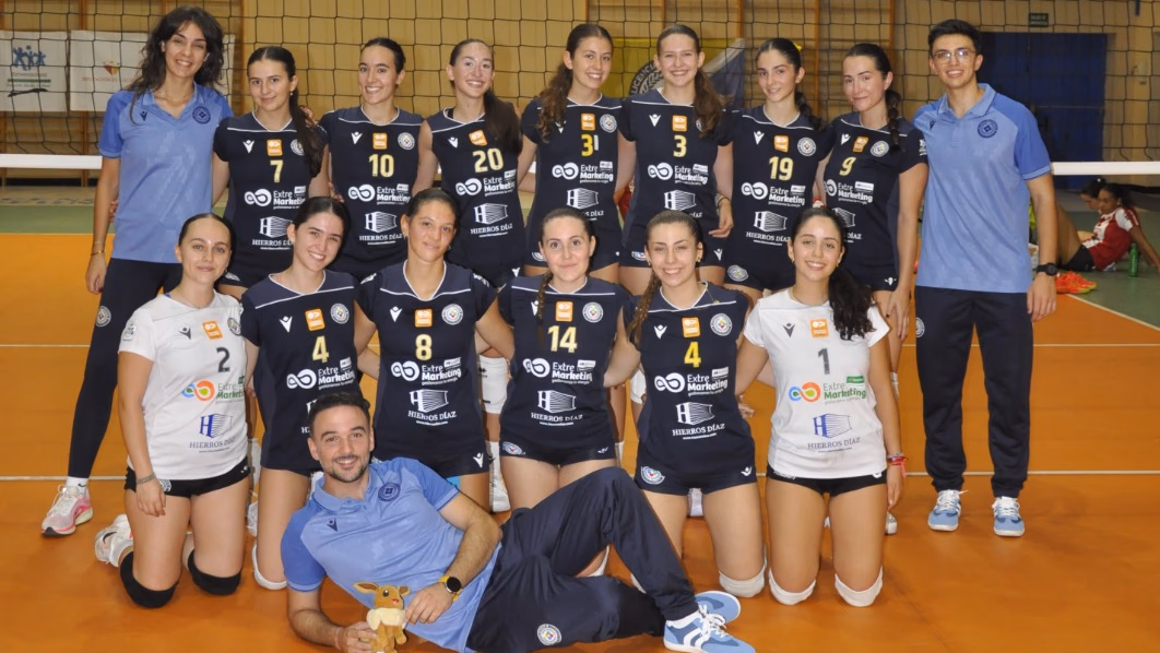 Metlen Cáceres durante su debut en Primera División Nacional de voleibol