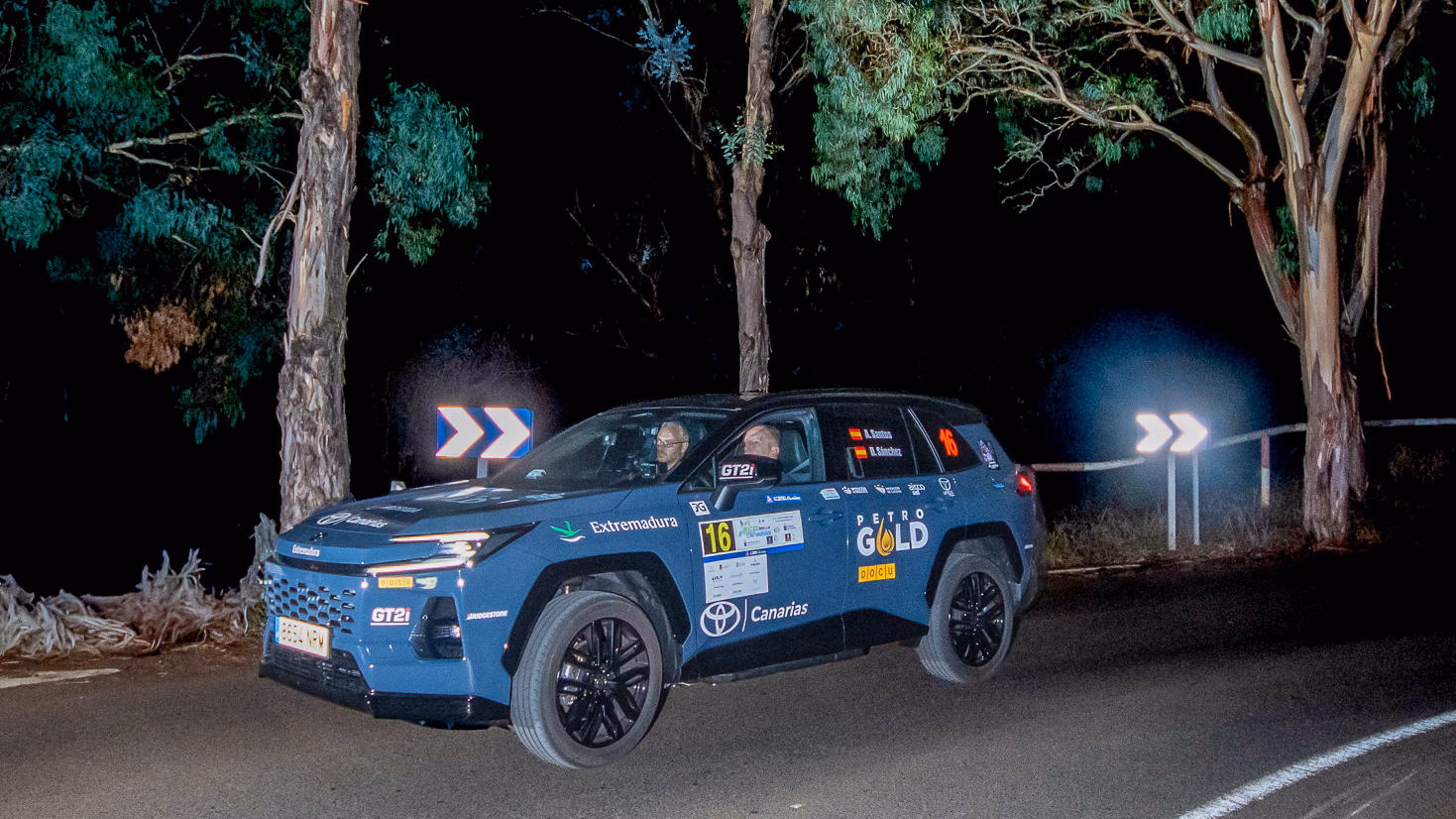 Ángel Santos y David Sánchez durante el Eco Rallye Canarias 2026